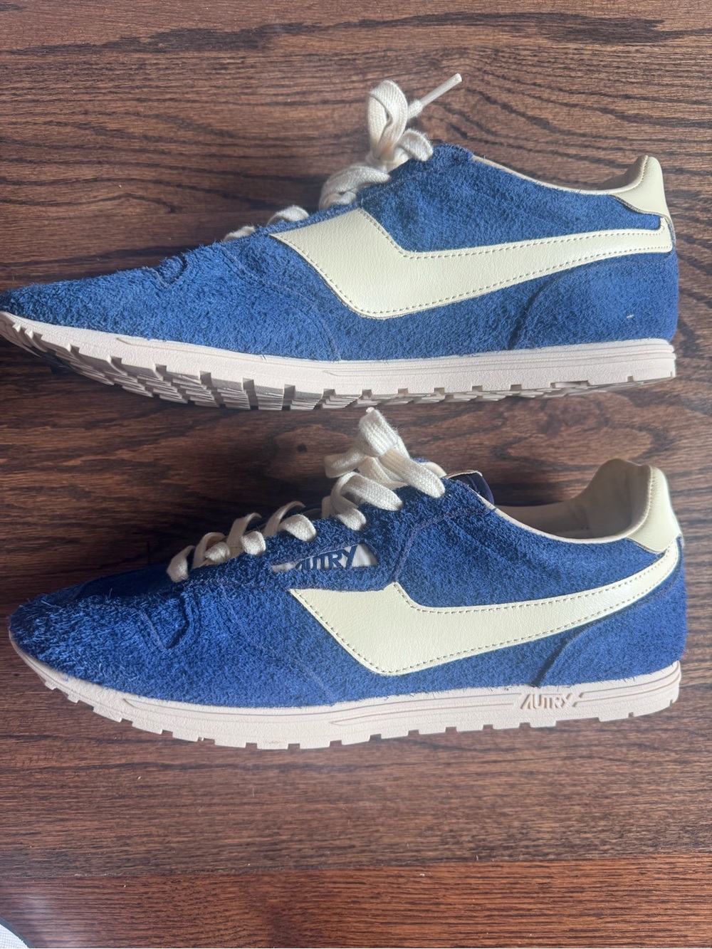 Autry Men's Blue Suede Retro Runner with Cream Accents